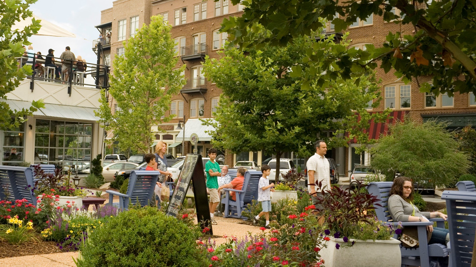 Woodstock Downtown Plaza, Streetscapes and Trails