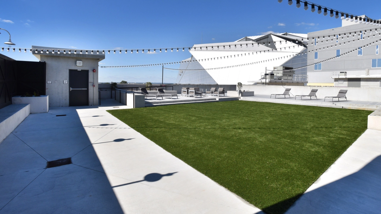 Castleberry Park Roof Top Amenity Deck by TSW