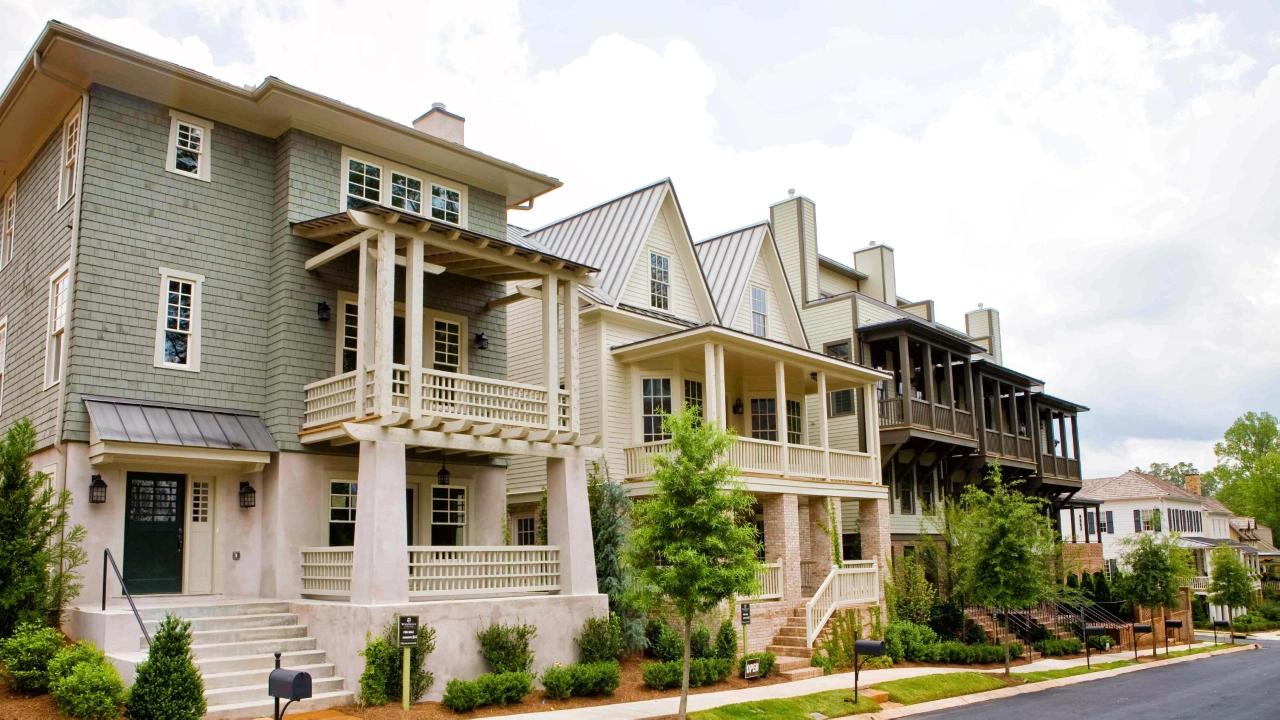 Woodstock Downtown Plaza, Streetscapes and Trails