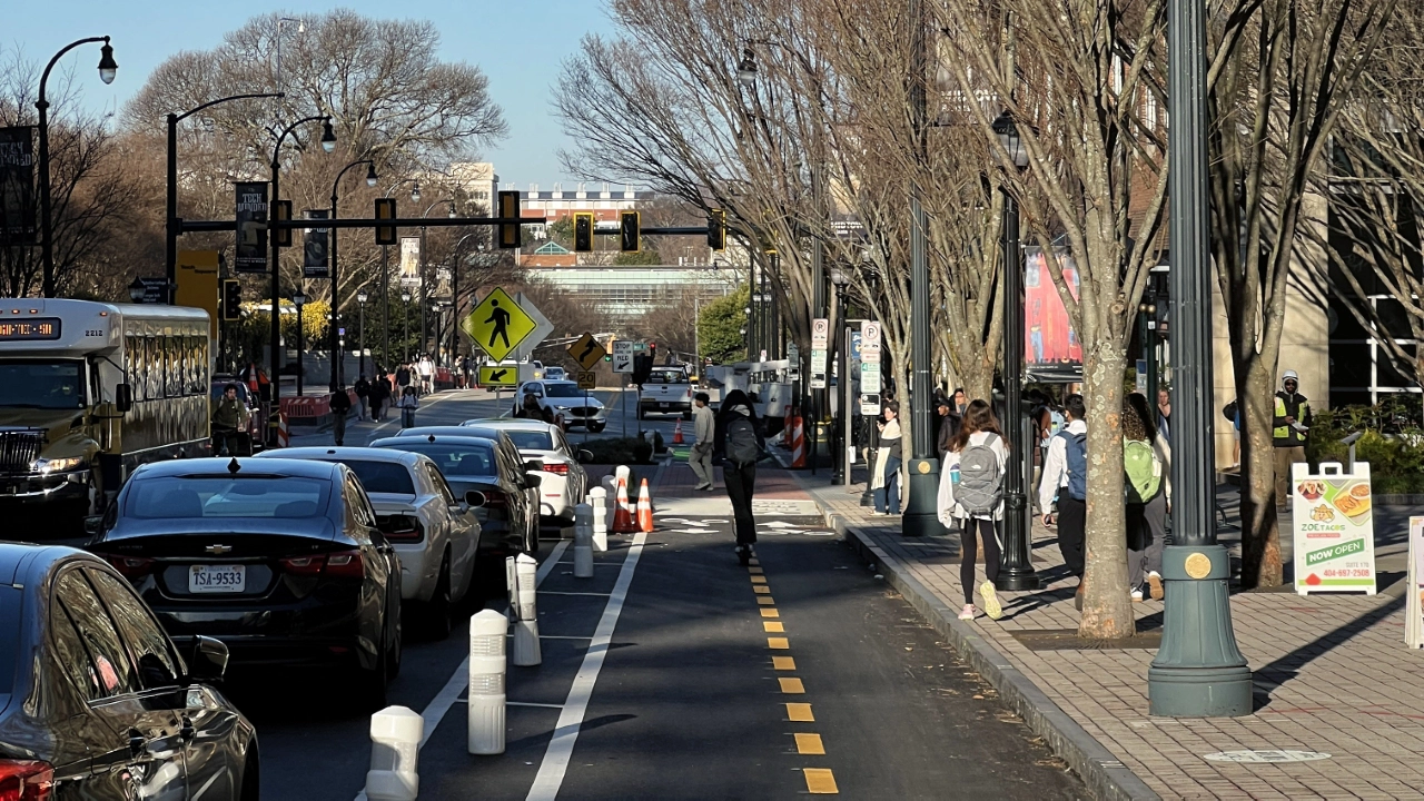 5th Street 2-way cycle track with on-street parking