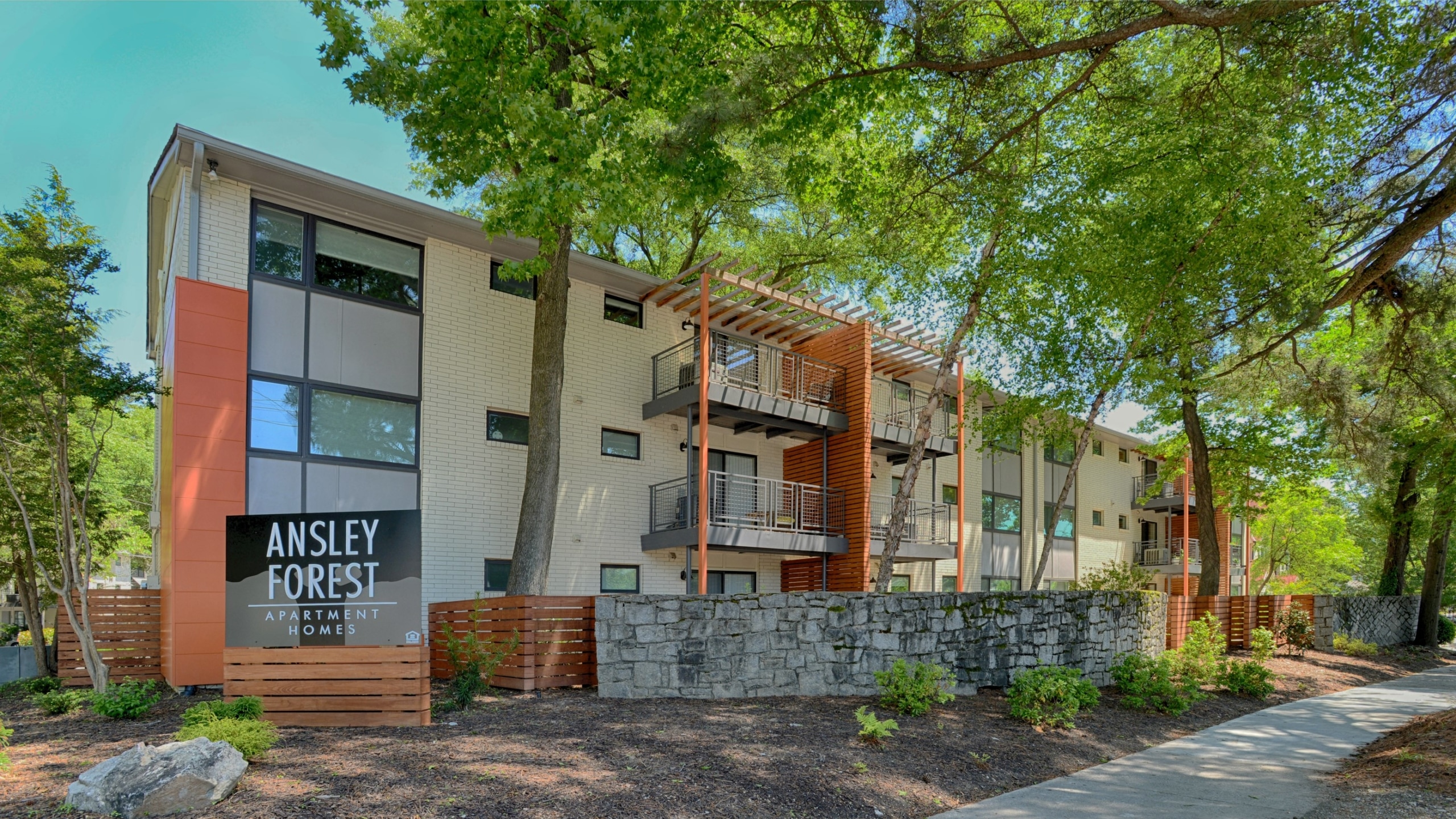 Unique Ansley Forest Apartment Homes with Modern Garage