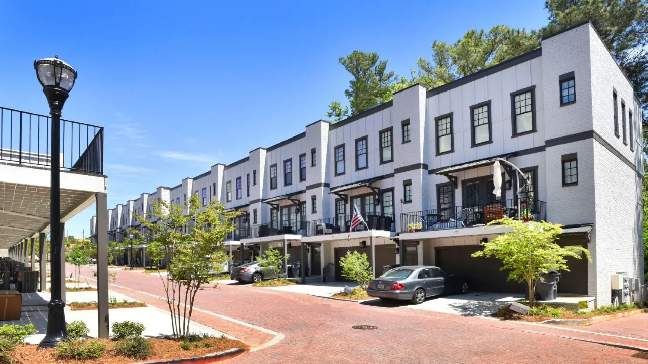 Cosmopolitan Townhomes Phase II