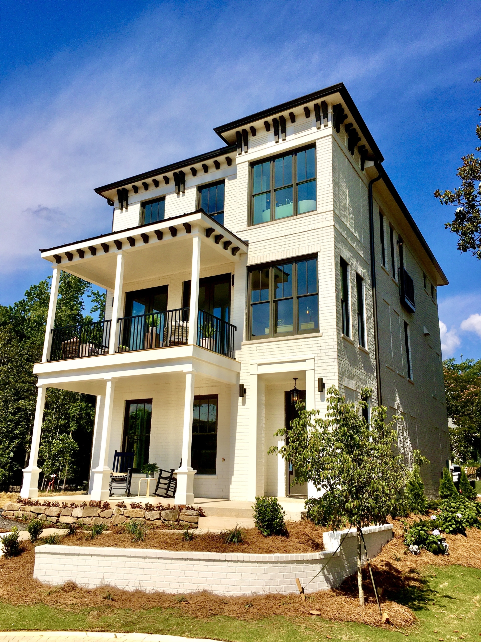 Villa Magnolia Receives OBIE Award for Best Building Design