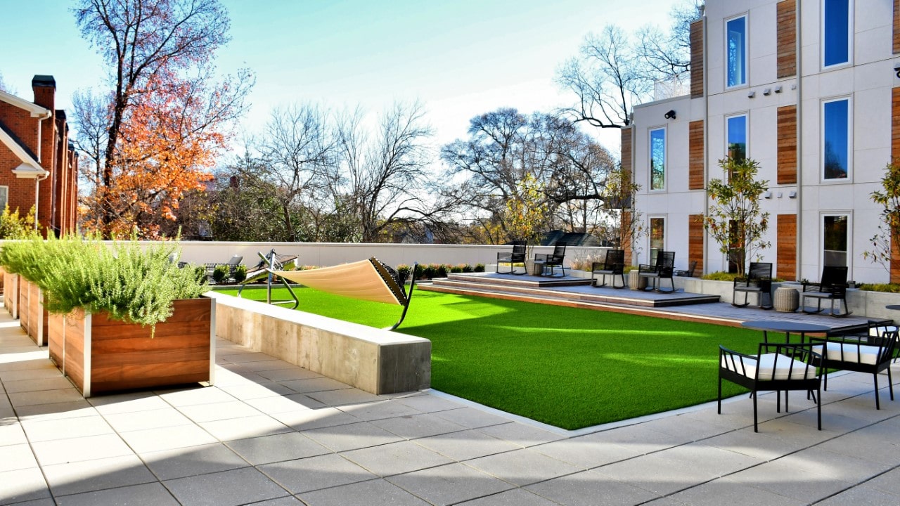 J&5 Seating Area Courtyard by TSW Landscape Studio, Atlanta