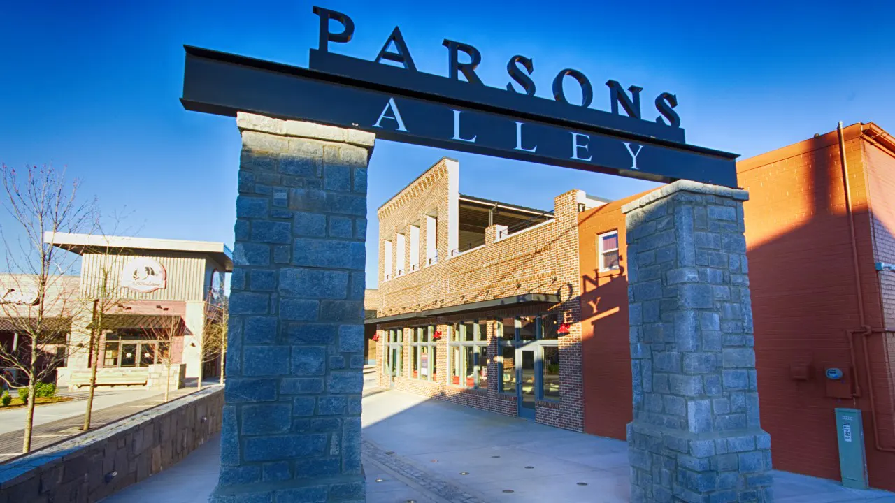 Design by TSW, Atlanta