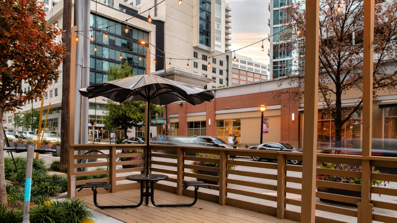 Spring Street and West Peachtree Parklet Design